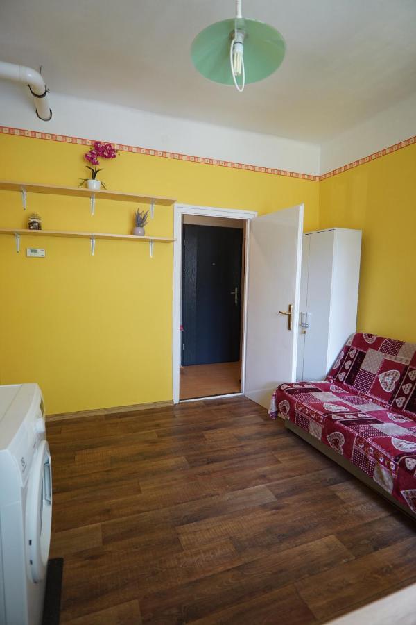 Dia Apartman Pecs Exterior photo