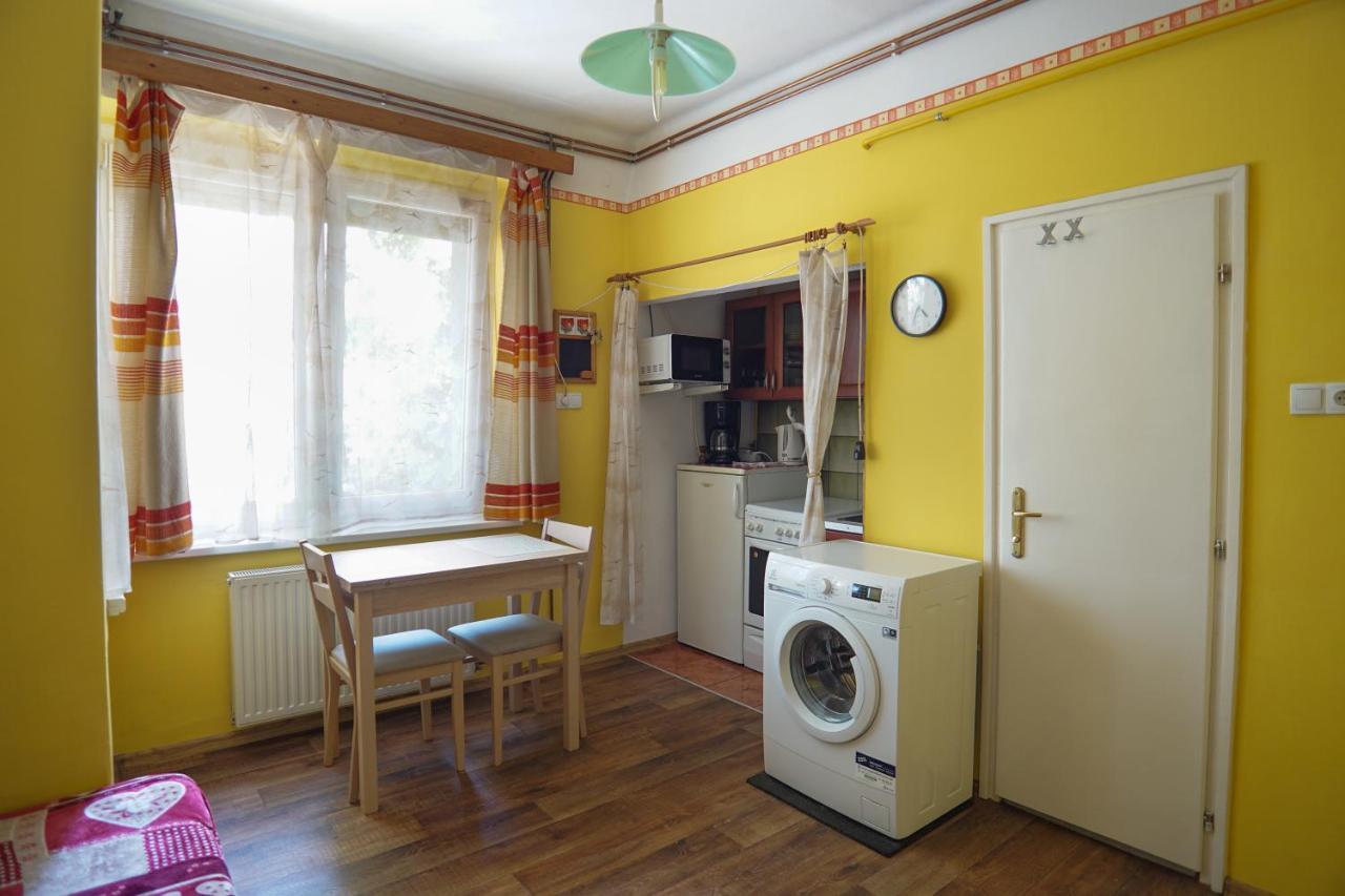 Dia Apartman Pecs Exterior photo